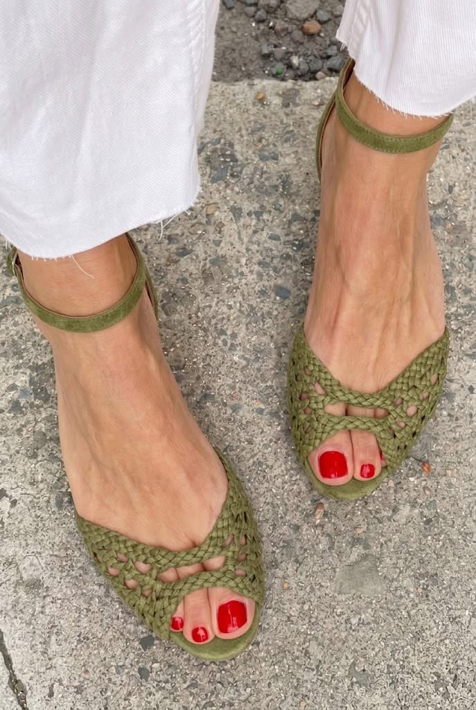 Isadora - Woven Gold Sandals