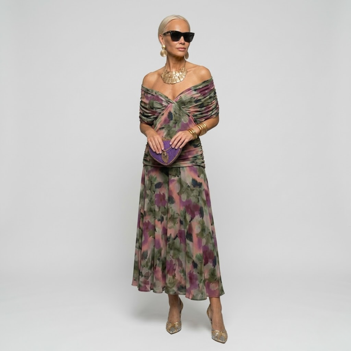ISABELLA - Elegant Maxi Dress with Flattering Waist and Timeless Class