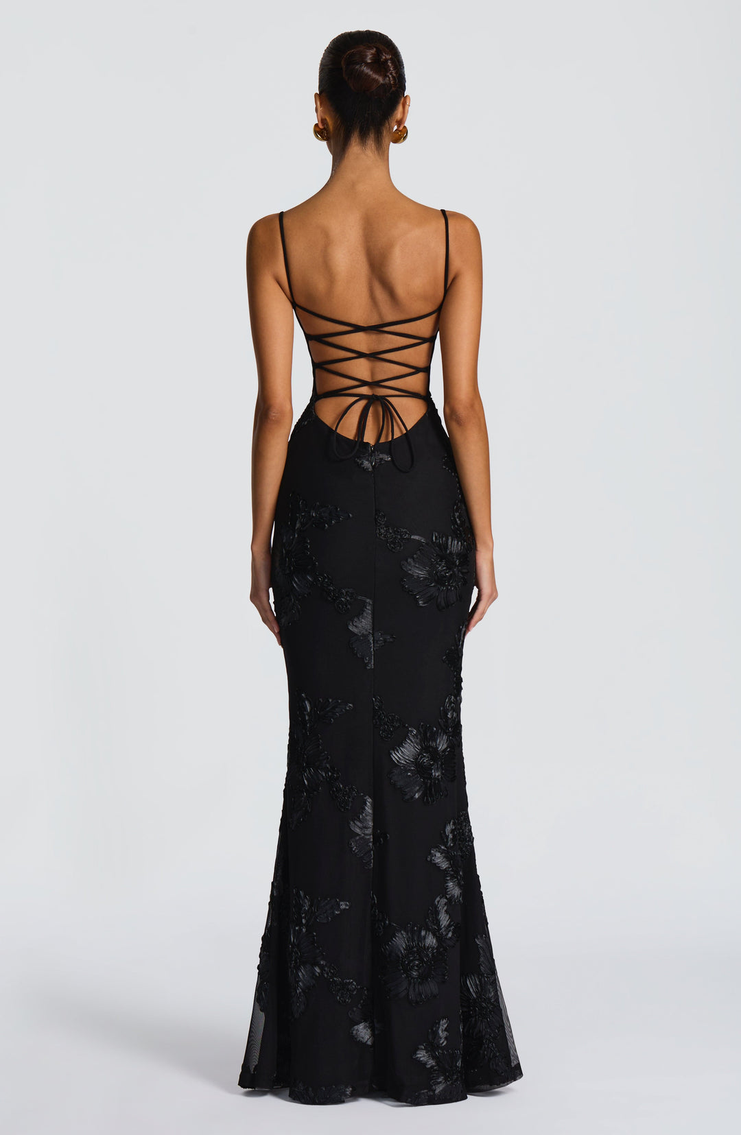 Elara - Structured elegance with exclusive details
