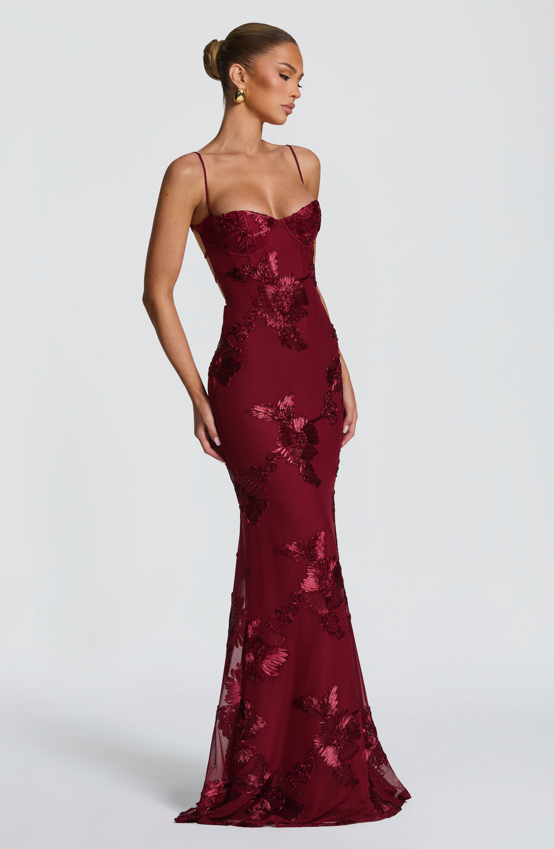 Elara - Structured elegance with exclusive details