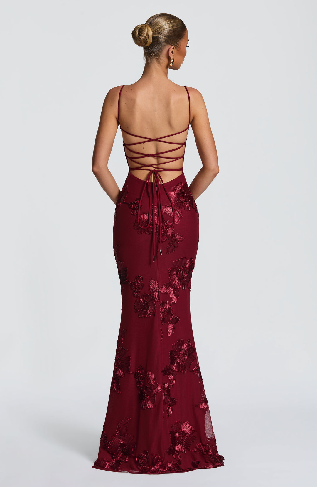 Elara - Structured elegance with exclusive details