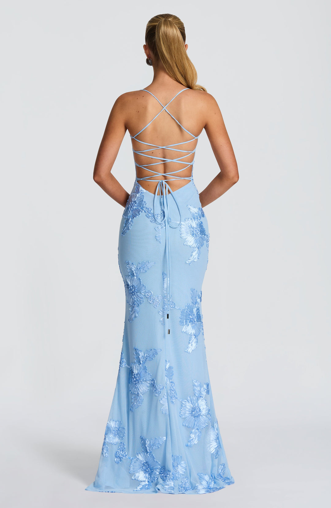 Elara - Structured elegance with exclusive details