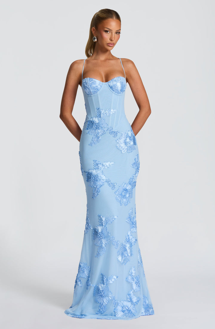 Elara - Structured elegance with exclusive details