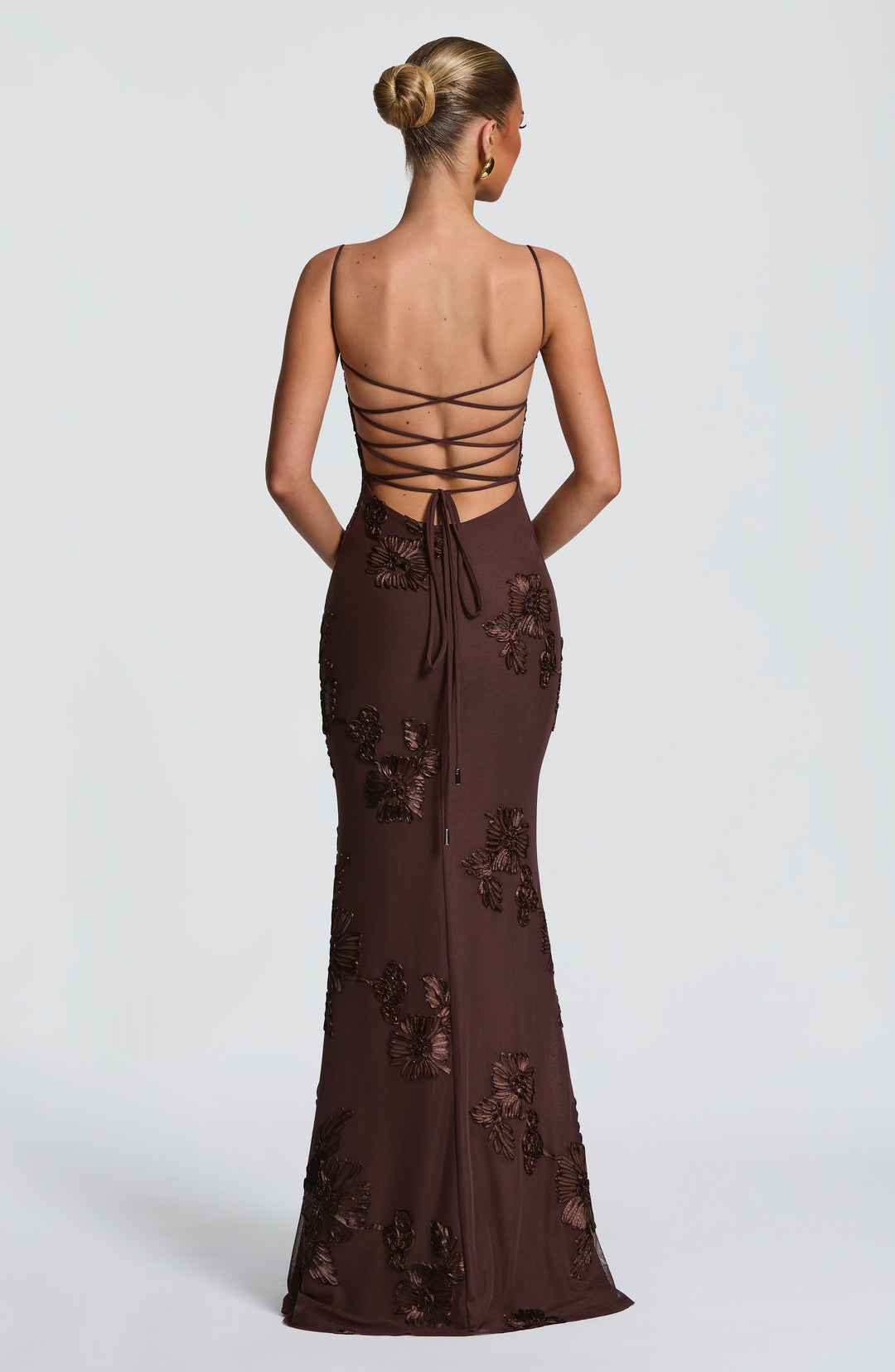 Elara - Structured elegance with exclusive details
